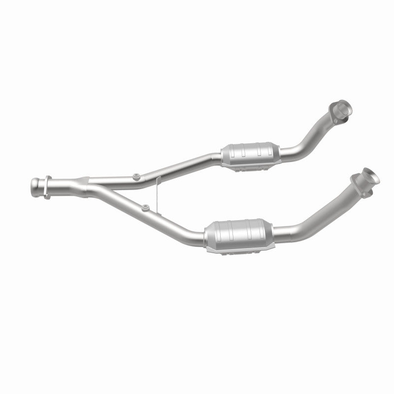 MagnaFlow Ford Mustang Standard Grade Federal / EPA Compliant Direct-Fit Catalytic Converter 23340 360 Degree Image Set