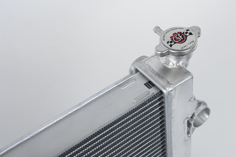 CSF 03-09 Lexus GX470 4.7L V8 / 03-09 Toyota 4Runner 4.7L V8 All Metal Radiator 7215 7215 Photo - Close Up