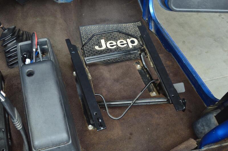 PRP Seats PRP Jeep CJ7/YJ Seat Adapter Mount (Passenger Side) C32P C32P Photo - Close Up
