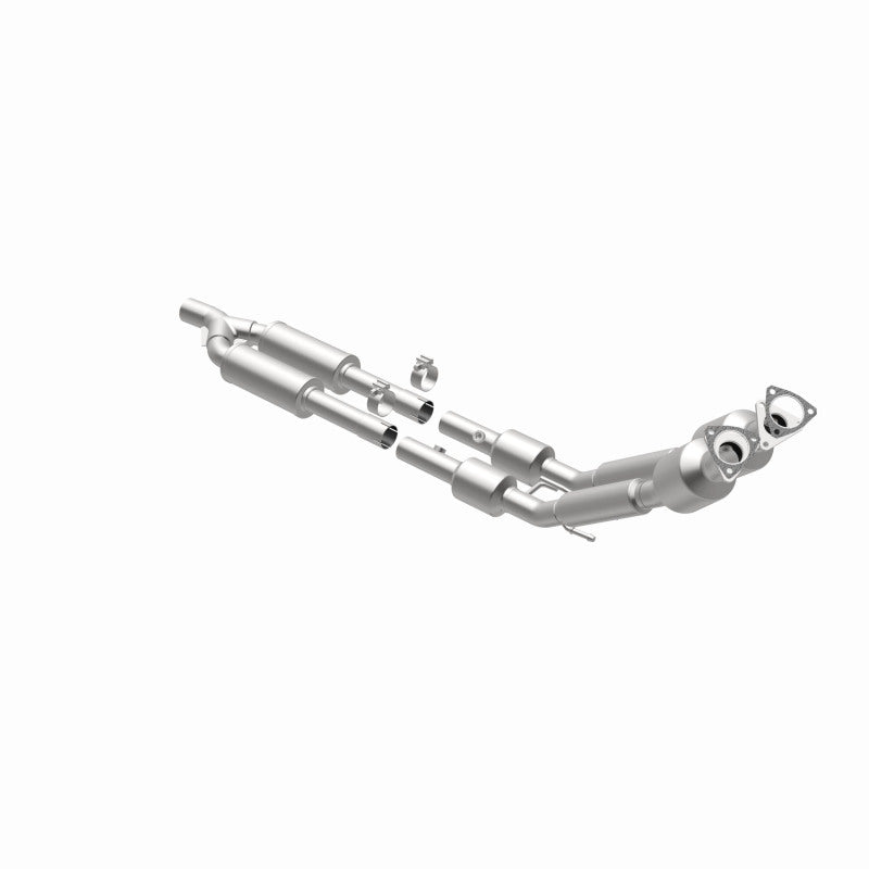MagnaFlow Volkswagen Passat HM Grade Federal / EPA Compliant Direct-Fit Catalytic Converter 24379 360 Degree Image Set