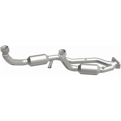 MagnaFlow Ford Windstar HM Grade Federal / EPA Compliant Direct-Fit Catalytic Converter 23542 Photo - out of package