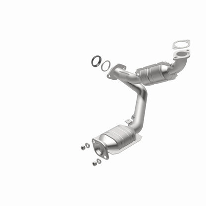 MagnaFlow Mitsubishi Montero HM Grade Federal / EPA Compliant Direct-Fit Catalytic Converter 24233 360 Degree Image Set