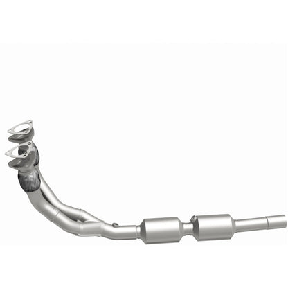 MagnaFlow Volkswagen OEM Grade Federal / EPA Compliant Direct-Fit Catalytic Converter 52289 Photo - out of package
