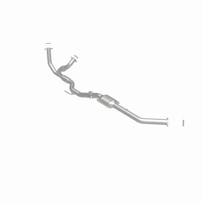 MagnaFlow Toyota Sienna HM Grade Federal / EPA Compliant Direct-Fit Catalytic Converter 23751 360 Degree Image Set
