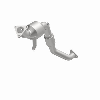 MagnaFlow OEM Grade Federal / EPA Compliant Direct-Fit Catalytic Converter 52585 360 Degree Image Set