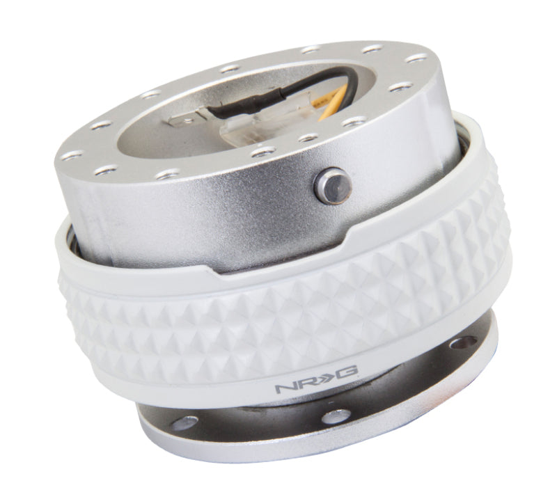 NRG Quick Release Kit - Pyramid Edition - Silver Body / Glow In The Dark Pyramid Ring SRK-210SL/GL SRK-210SL/GL Photo - Primary