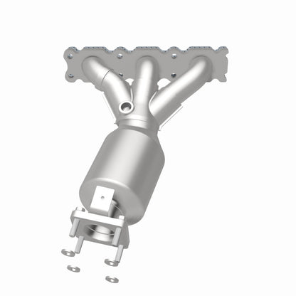 MagnaFlow Volvo XC90 OEM Grade Federal / EPA Compliant Manifold Catalytic Converter 22-174 360 Degree Image Set