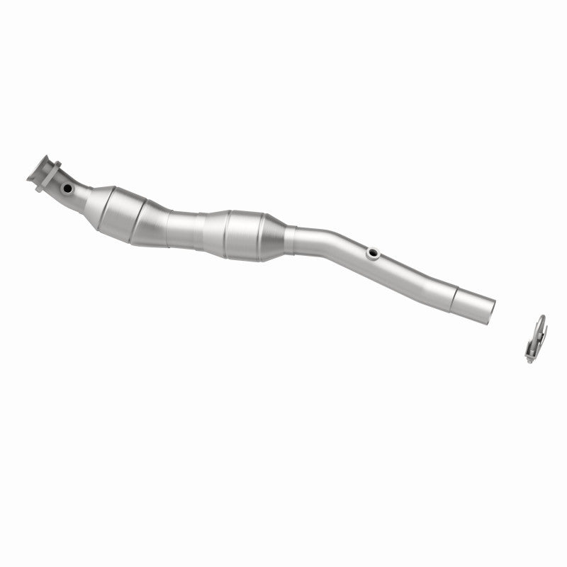 MagnaFlow Land Rover Range Rover HM Grade Federal / EPA Compliant Direct-Fit Catalytic Converter 24497 360 Degree Image Set