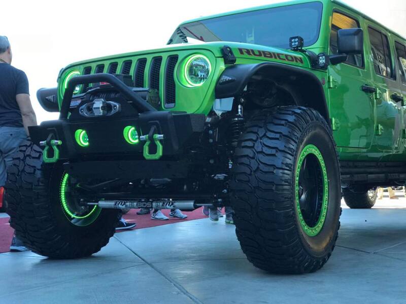 ORACLE Lighting Oracle Jeep Wrangler JK 07-17 LED Waterproof Halo Kit - ColorSHIFT w/ 2.0 Controller 3943-333 3943-333 Photo - Close Up