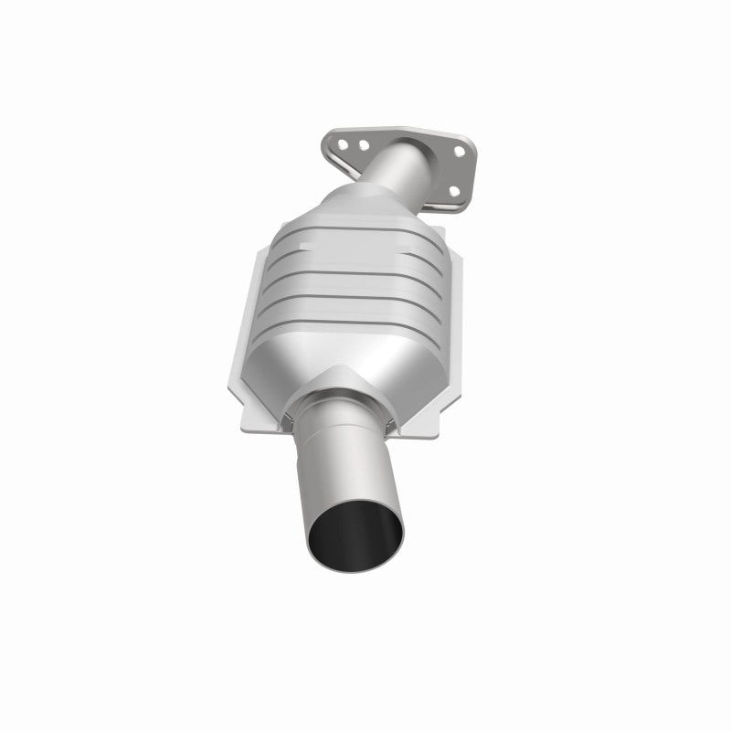 MagnaFlow Standard Grade Federal / EPA Compliant Direct-Fit Catalytic Converter 93431 360 Degree Image Set