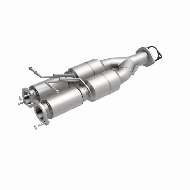 MagnaFlow Volvo XC90 HM Grade Federal / EPA Compliant Direct-Fit Catalytic Converter 24358 360 Degree Image Set