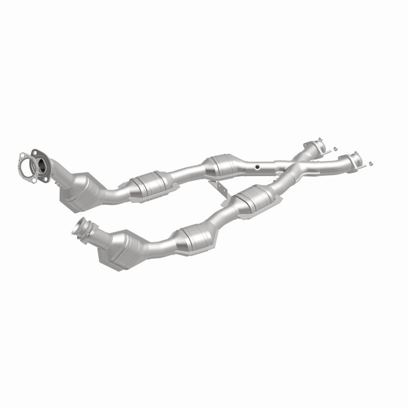 MagnaFlow Ford Mustang HM Grade Federal / EPA Compliant Direct-Fit Catalytic Converter 93348 360 Degree Image Set