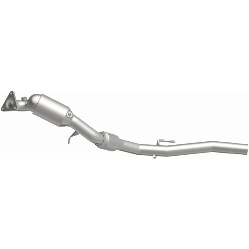 MagnaFlow Volkswagen Touareg California Grade CARB Compliant Direct-Fit Catalytic Converter 5551411 Photo - out of package