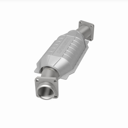 MagnaFlow Standard Grade Federal / EPA Compliant Direct-Fit Catalytic Converter 23425 360 Degree Image Set