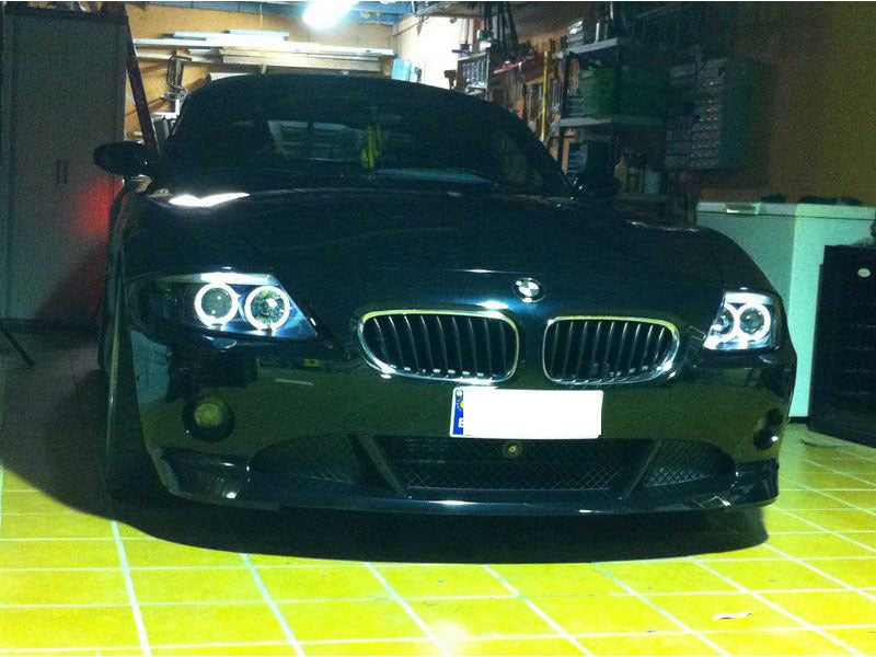 Spyder BMW Z4 03-08 Projector Headlights Xenon/HID Model Only - LED Halo Black PRO-YD-BMWZ403-HID-BK 5029676 5029676 User 1