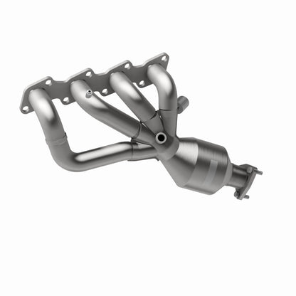 MagnaFlow Nissan HM Grade Federal / EPA Compliant Manifold Catalytic Converter 23708 360 Degree Image Set