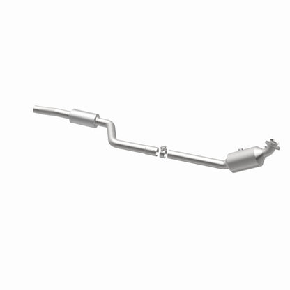 MagnaFlow Mercedes-Benz C300 OEM Grade Federal / EPA Compliant Direct-Fit Catalytic Converter 21-498 360 Degree Image Set