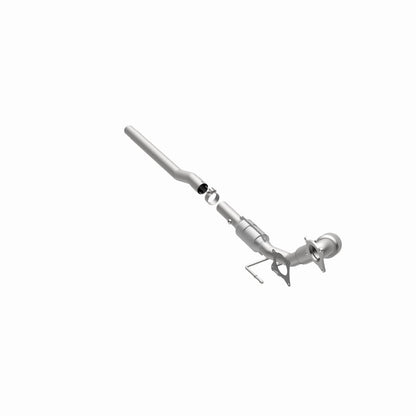 MagnaFlow Volkswagen Golf R OEM Grade Federal / EPA Compliant Direct-Fit Catalytic Converter 51938 360 Degree Image Set