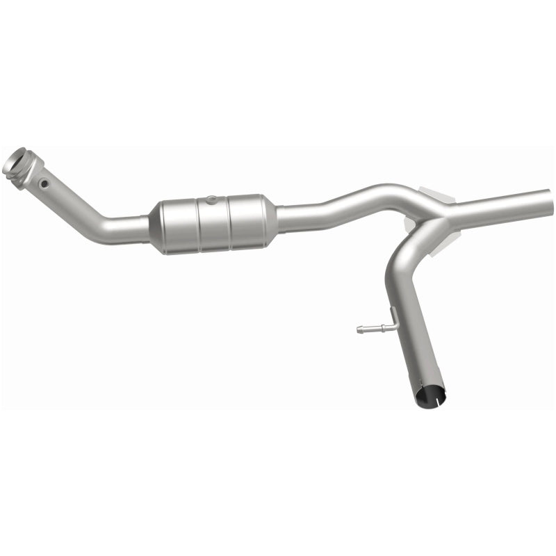 MagnaFlow Ford F-150 California Grade CARB Compliant Direct-Fit Catalytic Converter 5451410 Photo - out of package