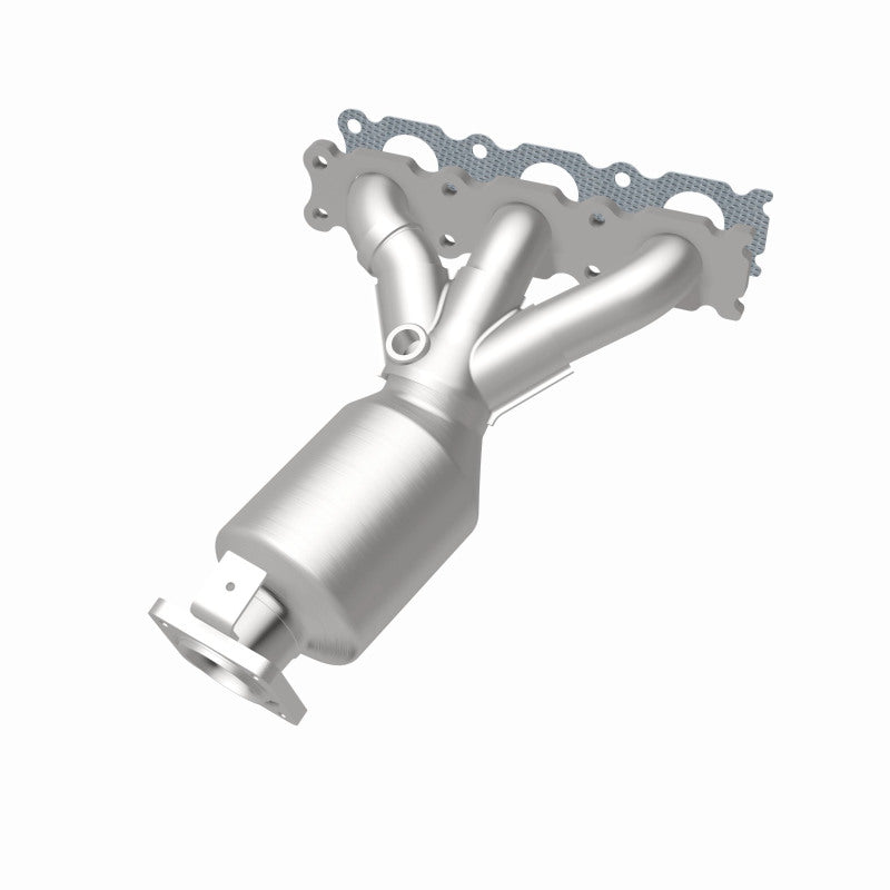 MagnaFlow Volvo XC90 OEM Grade Federal / EPA Compliant Manifold Catalytic Converter 52130 360 Degree Image Set