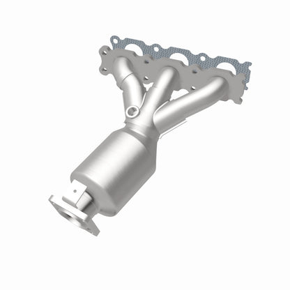 MagnaFlow Volvo XC90 OEM Grade Federal / EPA Compliant Manifold Catalytic Converter 52130 360 Degree Image Set