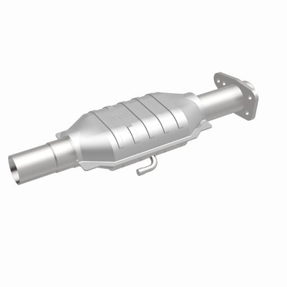 MagnaFlow Standard Grade Federal / EPA Compliant Direct-Fit Catalytic Converter 23447 360 Degree Image Set