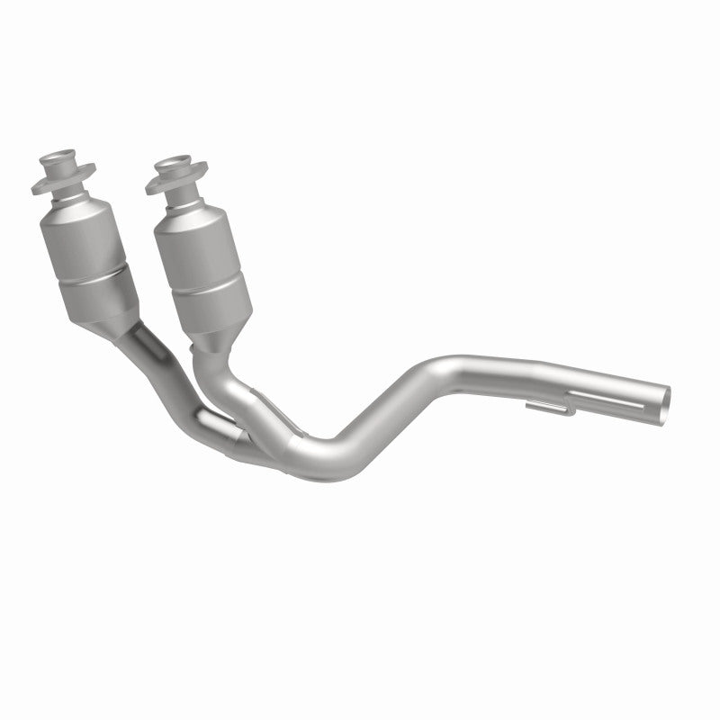 MagnaFlow Jeep Grand Cherokee OEM Grade Federal / EPA Compliant Direct-Fit Catalytic Converter 49744 360 Degree Image Set