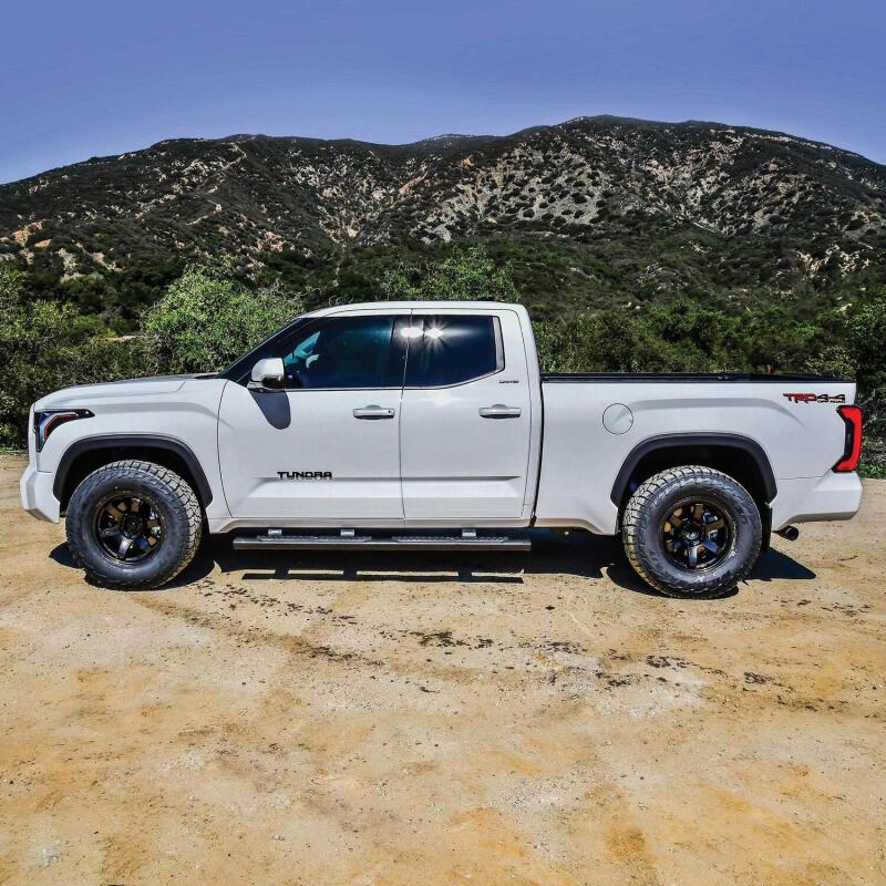 Westin 2022 Toyota Tundra Dbl Cab & Crew Max R5 Nerf Step Bars - Textured Black 28-51335 28-51335 Photo - Mounted