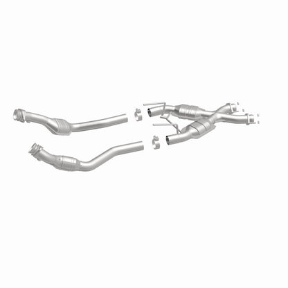 MagnaFlow Standard Grade Federal / EPA Compliant Direct-Fit Catalytic Converter 93332 360 Degree Image Set