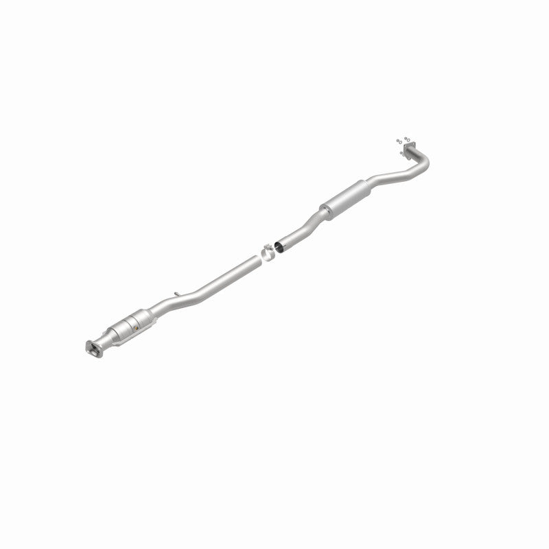 MagnaFlow Mitsubishi Outlander OEM Grade Federal / EPA Compliant Direct-Fit Catalytic Converter 51539 360 Degree Image Set