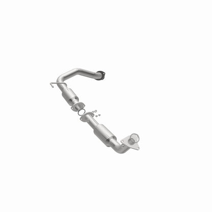 MagnaFlow Toyota Sequoia OEM Grade Federal / EPA Compliant Direct-Fit Catalytic Converter 52559 360 Degree Image Set