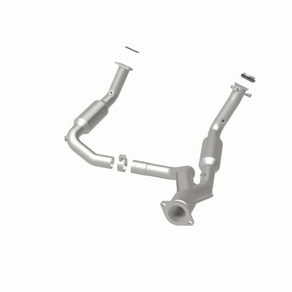MagnaFlow California Grade CARB Compliant Direct-Fit Catalytic Converter 5451650 360 Degree Image Set