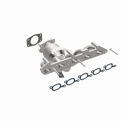 MagnaFlow Volvo HM Grade Federal / EPA Compliant Manifold Catalytic Converter 24425 360 Degree Image Set