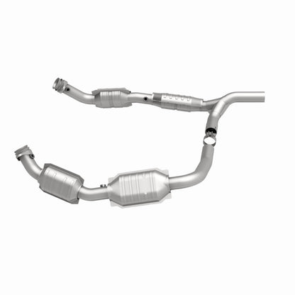 MagnaFlow Ford OEM Grade Federal / EPA Compliant Direct-Fit Catalytic Converter 51640 360 Degree Image Set