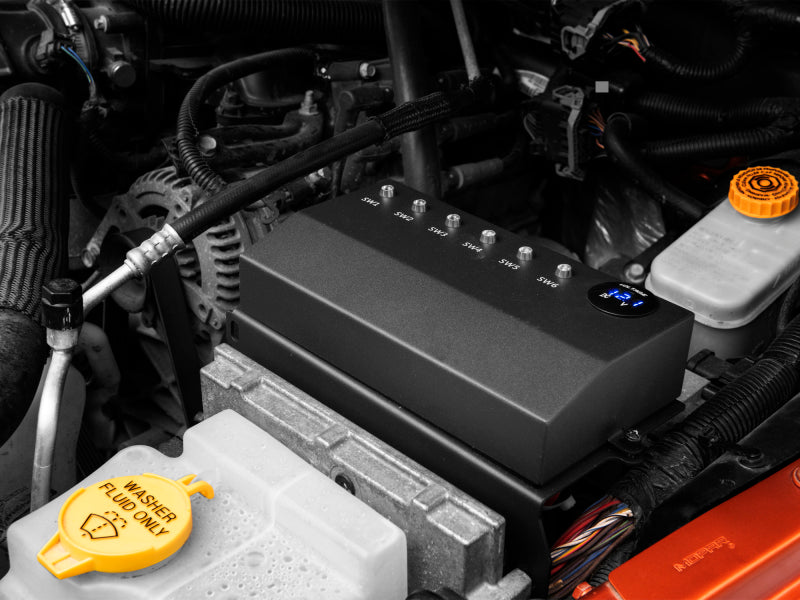Raxiom 07-18 Jeep Wrangler JK Control Box w/ Switch Panel J131127 J131127 Photo - Close Up