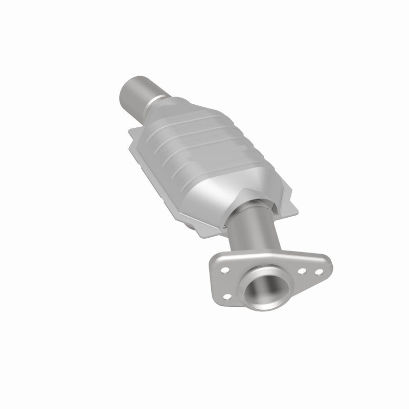 MagnaFlow Standard Grade Federal / EPA Compliant Direct-Fit Catalytic Converter 93431 360 Degree Image Set