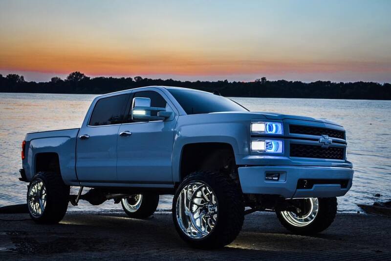 ORACLE Lighting Oracle LED Illuminated Wheel Rings - White 4215-001 4215-001 Photo - lifestyle view