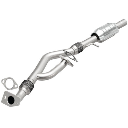 MagnaFlow Hyundai Santa Fe OEM Grade Federal / EPA Compliant Direct-Fit Catalytic Converter 49130 Photo - Primary