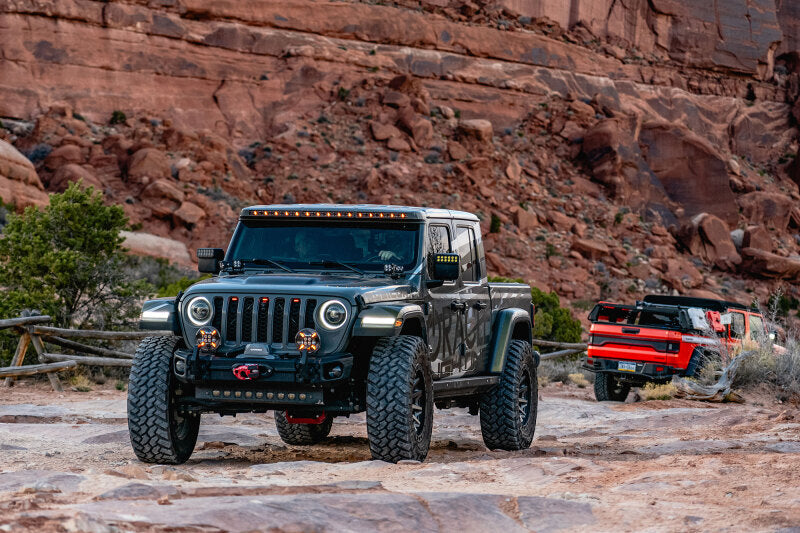 ORACLE Lighting Oracle Jeep Wrangler JL/Gladiator JT Integrated Windshield LED Light Bar System 5917-023 5917-023 Photo - lifestyle view