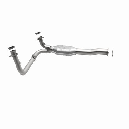 MagnaFlow HM Grade Federal / EPA Compliant Direct-Fit Catalytic Converter 23457 360 Degree Image Set