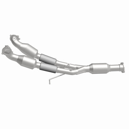 MagnaFlow Volvo S80 OEM Grade Federal / EPA Compliant Direct-Fit Catalytic Converter 52160 360 Degree Image Set