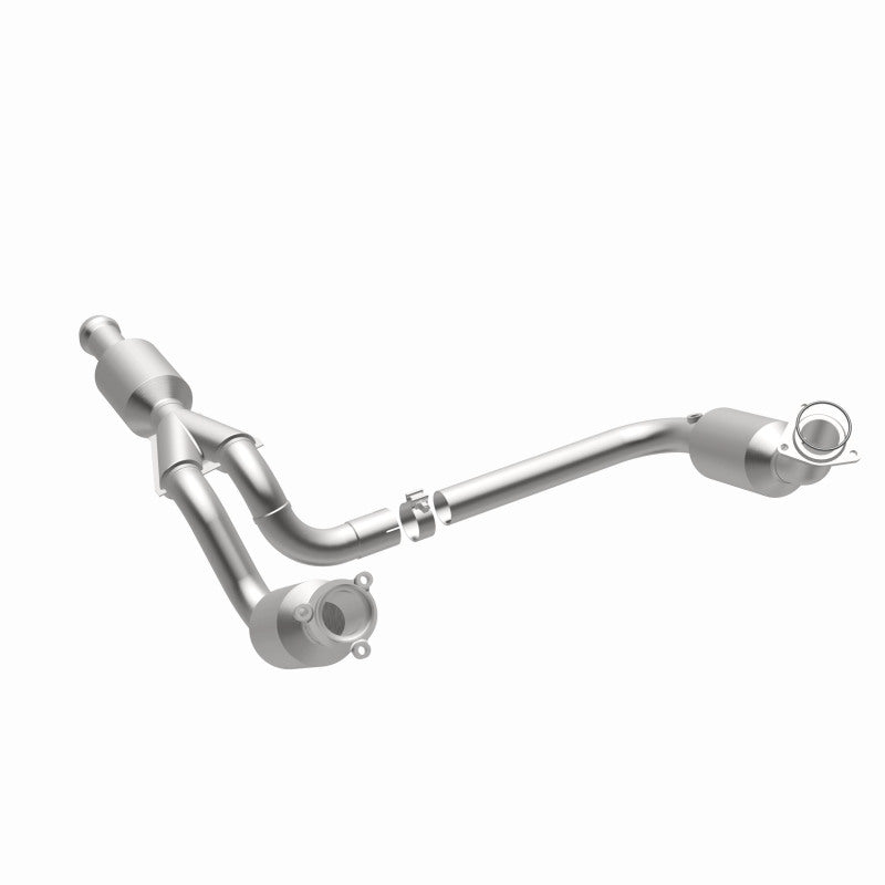 MagnaFlow California Grade CARB Compliant Direct-Fit Catalytic Converter 5582578 360 Degree Image Set