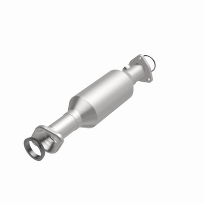 MagnaFlow Honda CR-V OEM Grade Federal / EPA Compliant Direct-Fit Catalytic Converter 51329 360 Degree Image Set
