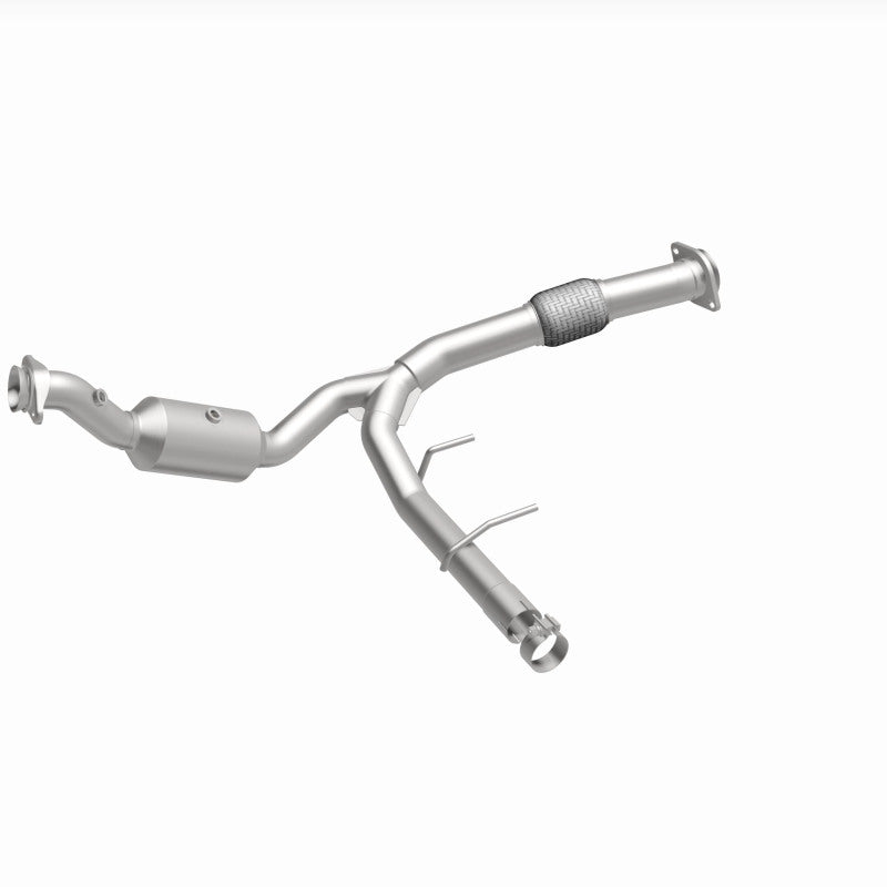 Magnaflow 18-21 Ford Expedition Right Underbody 3.5L Direct Fit Catalytic Converter 280219 280219 360 Degree Image Set