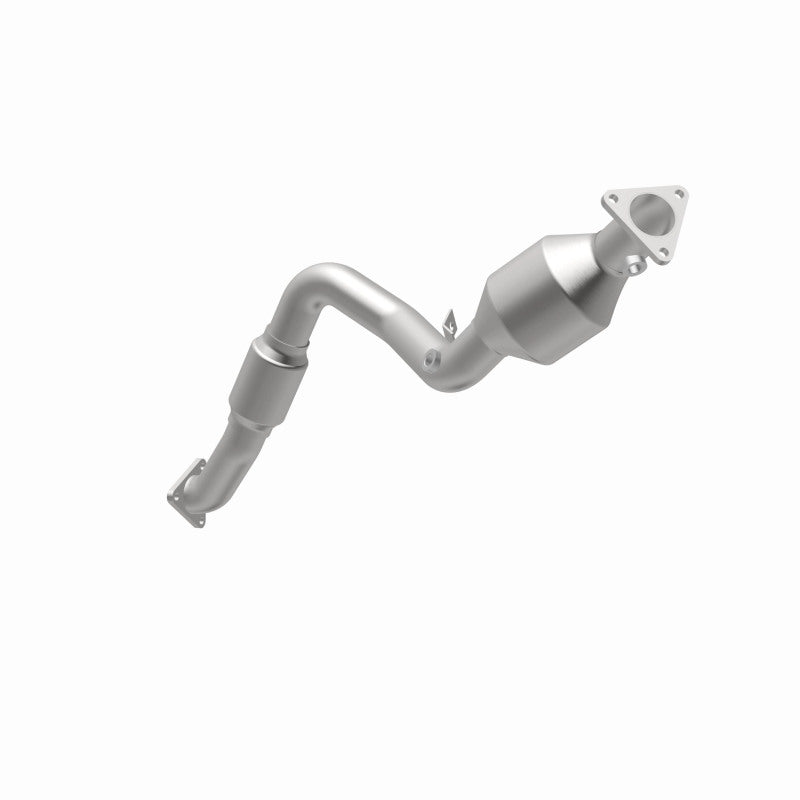 MagnaFlow OEM Grade Federal / EPA Compliant Direct-Fit Catalytic Converter 52586 360 Degree Image Set