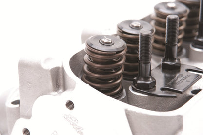 Edelbrock Cylinder Heads Pontiac, Performer D-port, 87CC Chambers, for Hydraulic 61575 Photo - Unmounted