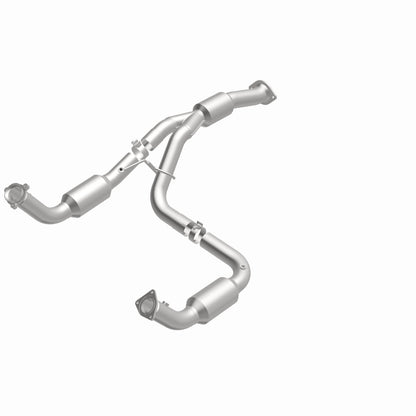 MagnaFlow California Grade CARB Compliant Direct-Fit Catalytic Converter 5582812 360 Degree Image Set