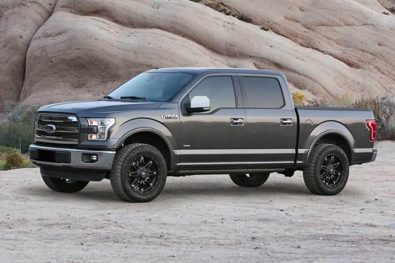 Fabtech 2? Uniball UCA System w/ Front Dirt Logic 2.5 RESI Coilovers K2246DL Photo - lifestyle view