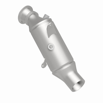 MagnaFlow BMW OEM Grade Federal / EPA Compliant Direct-Fit Catalytic Converter 52254 360 Degree Image Set