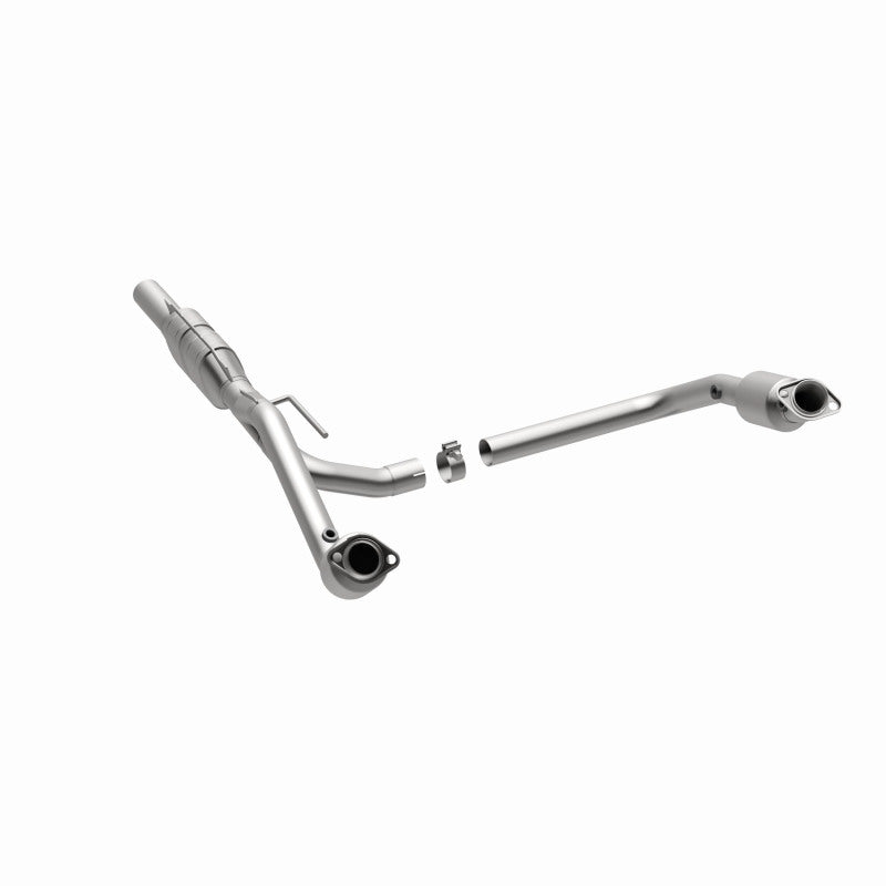 MagnaFlow Dodge California Grade CARB Compliant Direct-Fit Catalytic Converter 447233 360 Degree Image Set